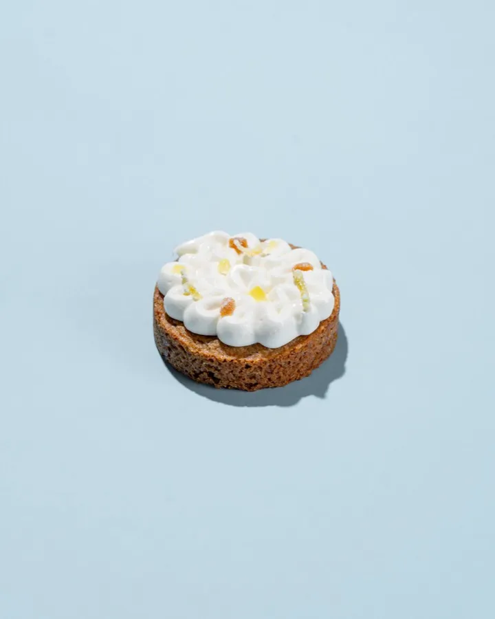 Love Letter cookie: vanilla bean crème pâtissière, caramelised sugar disc, edible flowers